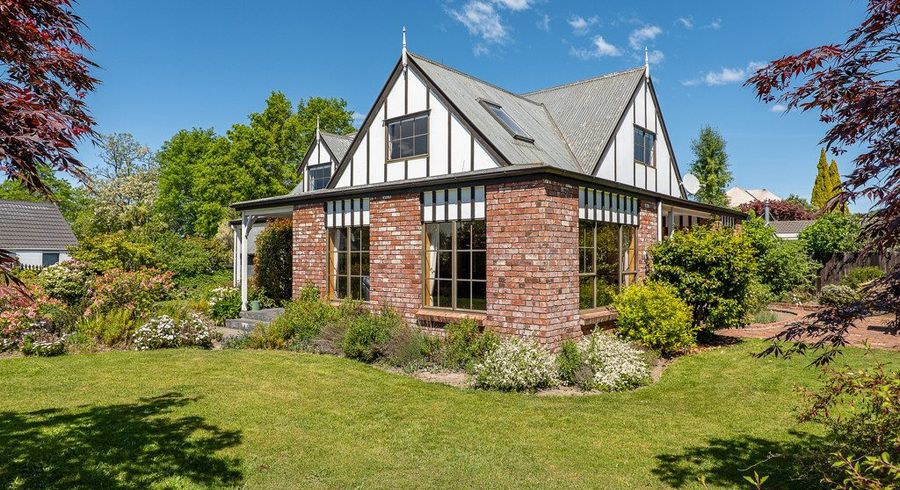 at 19B Kingham Place, Avonhead, Christchurch City, Canterbury