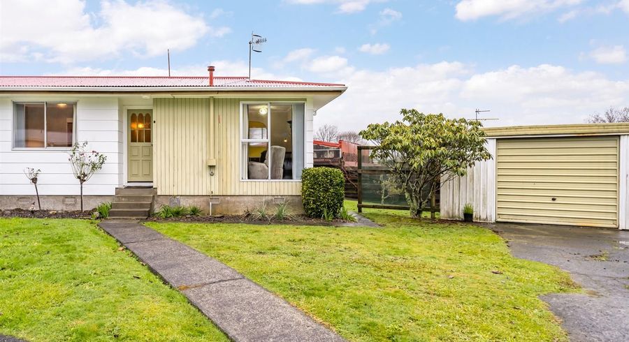  at 2/11 Topeka Grove, Totara Park, Upper Hutt