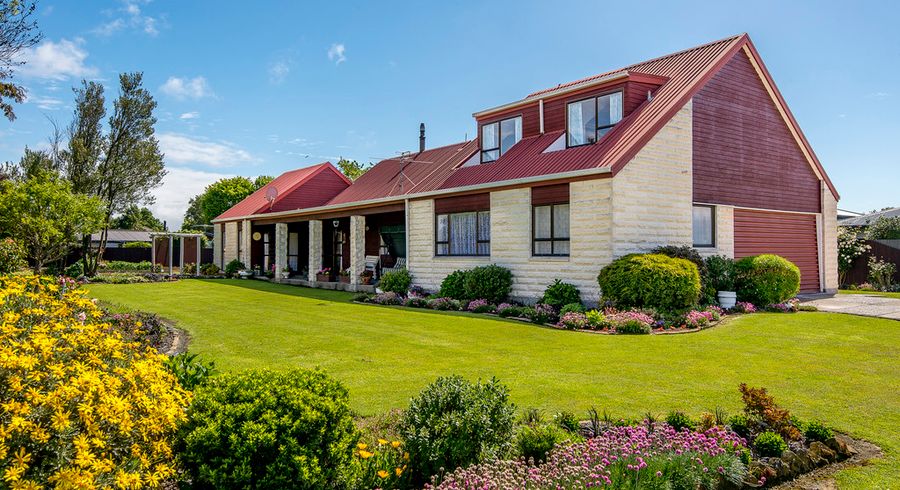  at 20 Gladstone Road, Woodend, Woodend