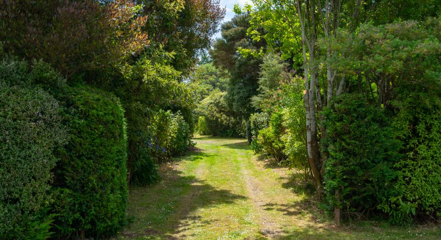  at 35 Mihiwaka Road, Long Beach, Port Chalmers