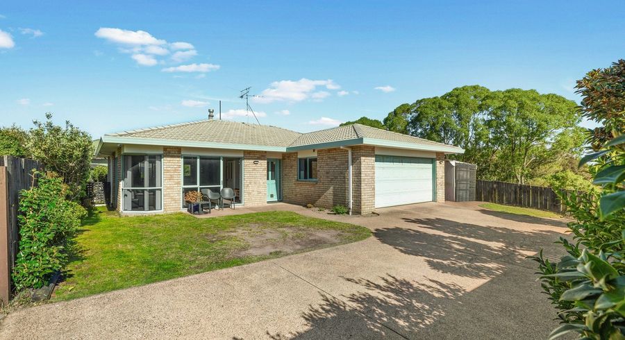  at 122 Dalton Drive, Papamoa Beach, Papamoa