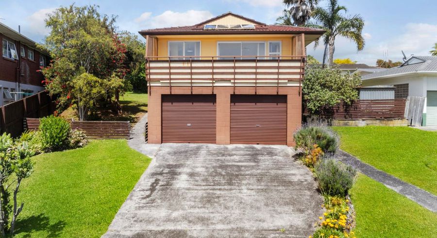  at 7 Butterworth Drive, Glendene, Waitakere City, Auckland