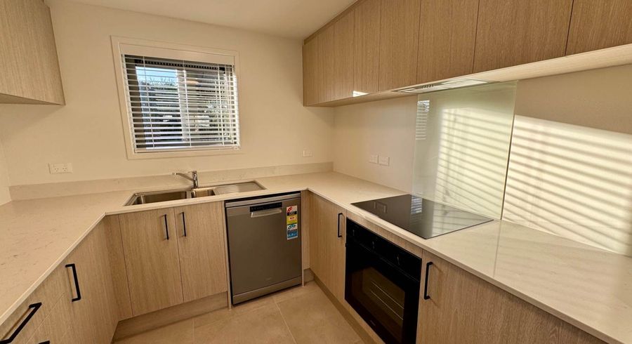  at 2J/11 Morning Star Place, Mount Albert, Auckland City, Auckland