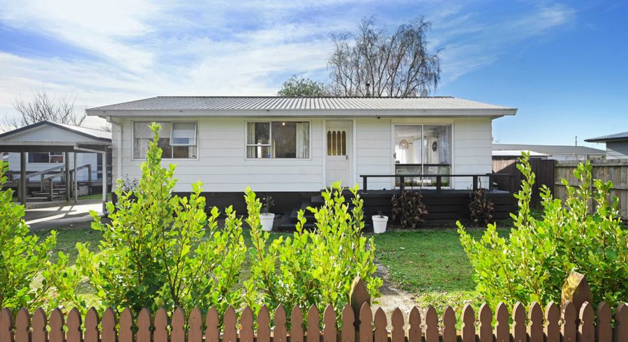  at 392 Kahikatea Drive, Dinsdale, Hamilton