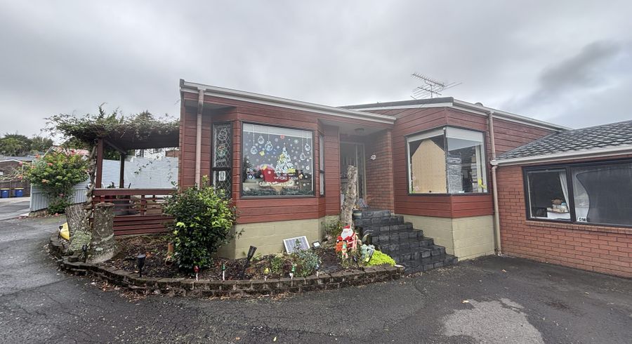  at 9 Greenvalley Rise, Glenfield, North Shore City, Auckland