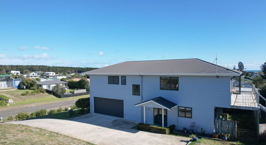  at 15 Aranui Avenue, Waitarere Beach, Levin