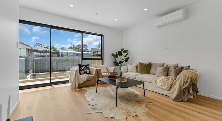  at 2 West Harbour Drive, West Harbour, Waitakere City, Auckland