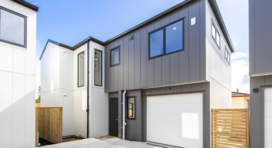  at Lot 2, 11 Malvina Place, Bucklands Beach, Manukau City, Auckland