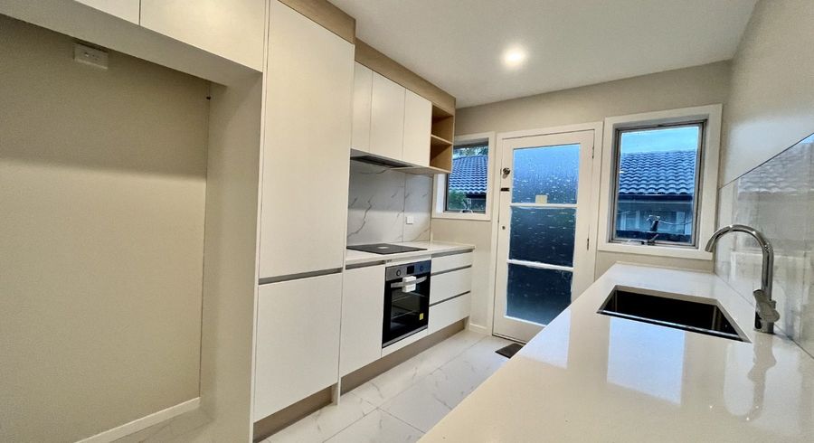  at 2/38 Merton Road, Saint Johns, Auckland City, Auckland