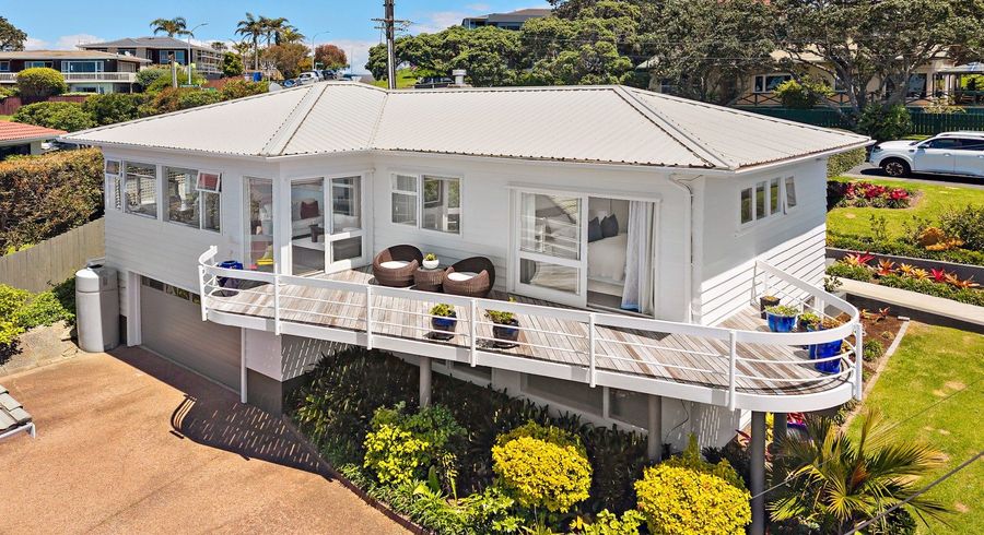  at 1/1 Eastcliffe Road, Castor Bay, North Shore City, Auckland