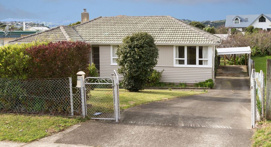  at 57 Takapuwahia Drive, Takapuwahia, Porirua