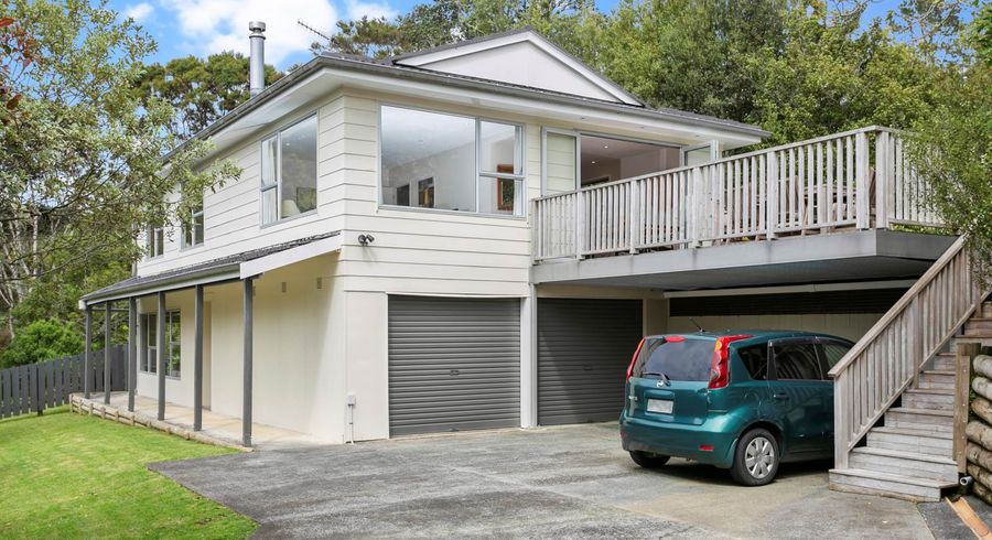  at 15 Stallard Place, Glen Eden, Auckland