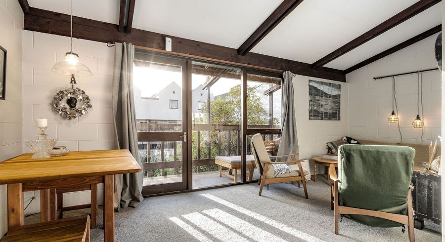  at 7/25 Winchester Street, Merivale, Christchurch