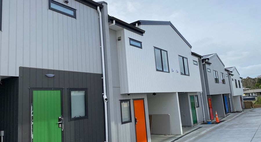  at 8 Panga Place, Henderson, Waitakere City, Auckland