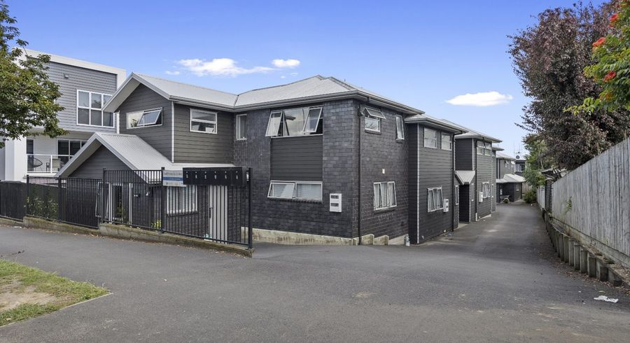  at 2/2 Palmerston Street (Room D), Hamilton City Central, Hamilton, Waikato