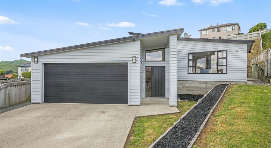  at 22 Dusky Crescent, Aotea, Porirua