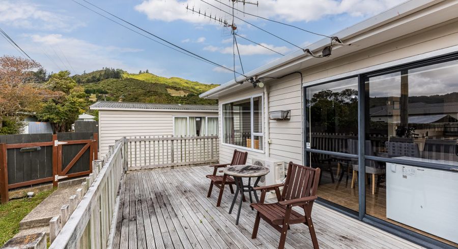  at 42 Wood Street, Wainuiomata, Lower Hutt, Wellington