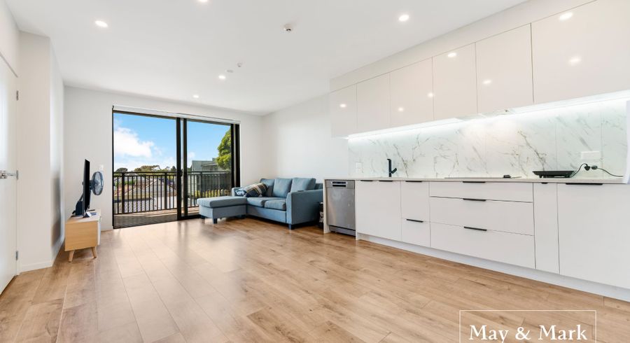  at 204/1A Kings Road, Mount Roskill, Auckland City, Auckland
