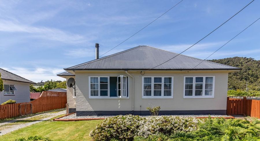  at 9 Kerr Avenue, Cobden, Greymouth