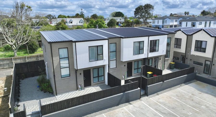  at 15/21 Hazards Road, Weymouth, Manukau City, Auckland