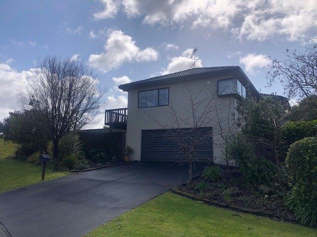  at 7 Rook Place, Unsworth Heights, Auckland