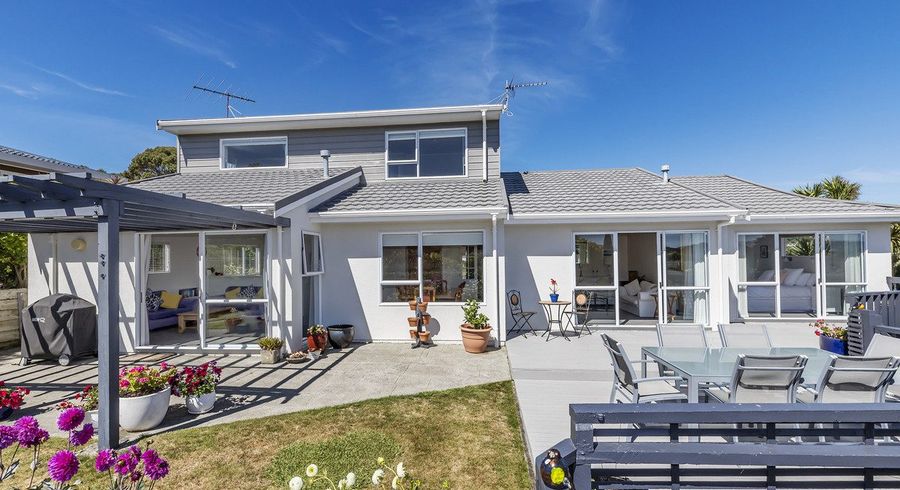  at 2 Musket Lane, Whitby, Porirua