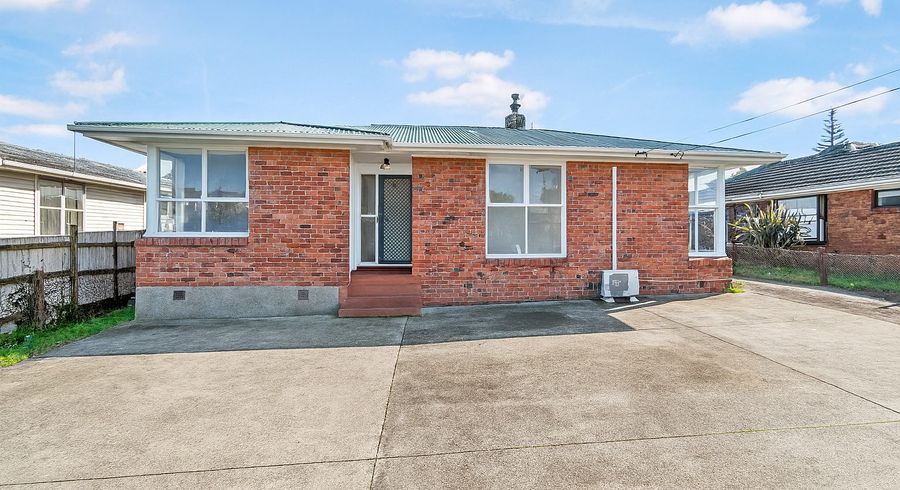  at 6 Plymouth Place, Papatoetoe, Manukau City, Auckland