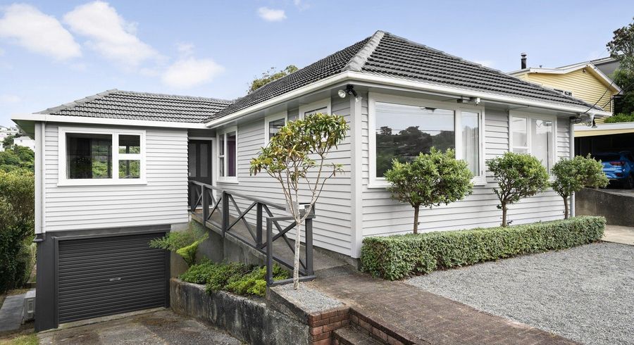  at 18 Spenmoor Street, Newlands, Wellington