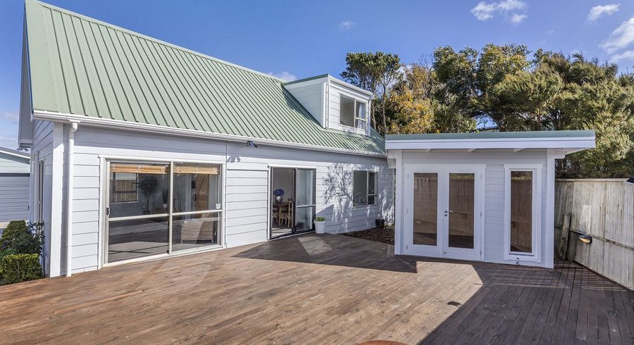  at 39 Bodmin Terrace, Camborne, Porirua, Wellington