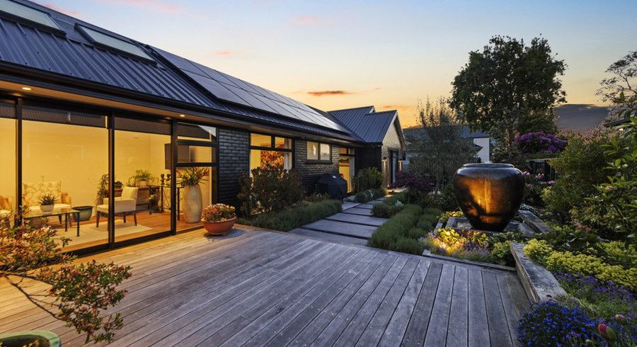  at 17 Lees Road, Strowan, Christchurch City, Canterbury