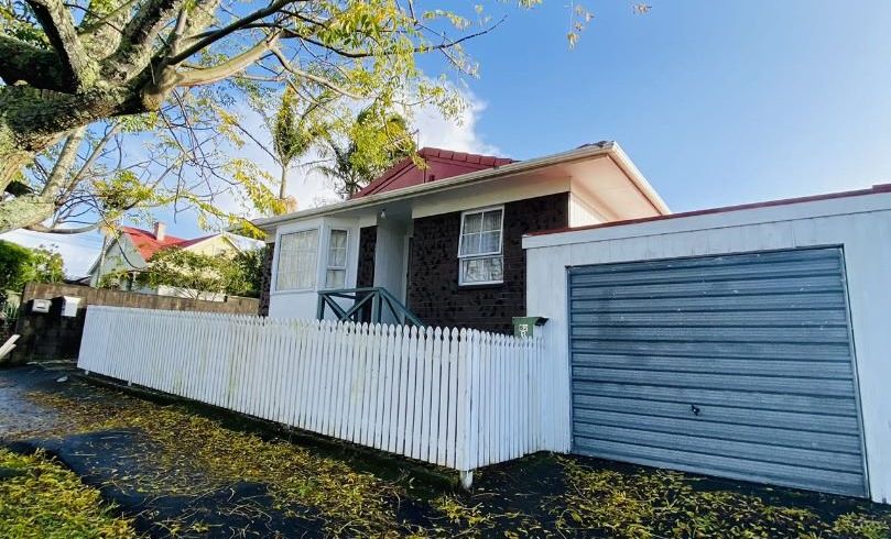  at 1/62 Grey Street, Onehunga, Auckland