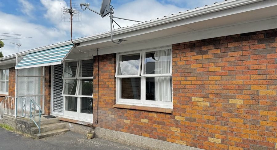  at 2/61 View Road, Mount Eden, Auckland