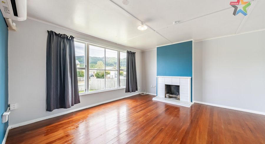  at 40 Bell Street, Tawa, Wellington, Wellington