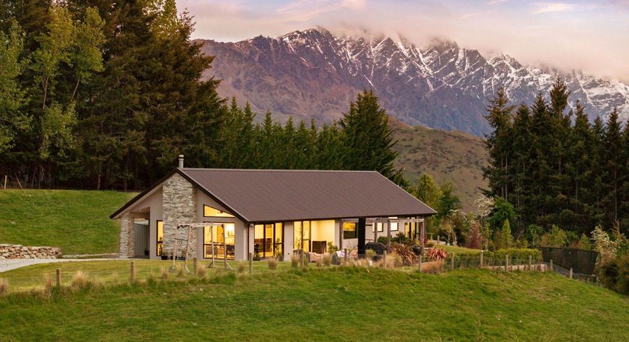  at 86 Mountain View Road, Dalefield, Queenstown