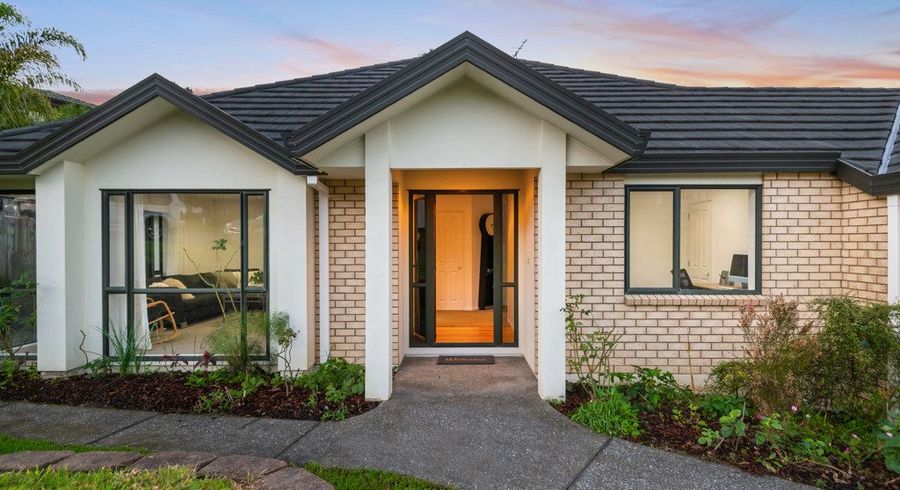  at 11 Nottingham Place, Northcross, North Shore City, Auckland