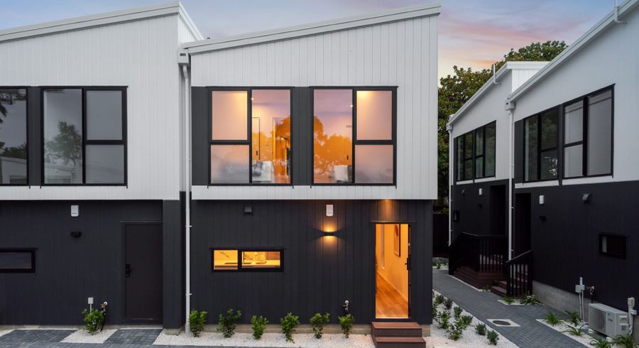  at 16-18 Handley Avenue, Narrow Neck, North Shore City, Auckland