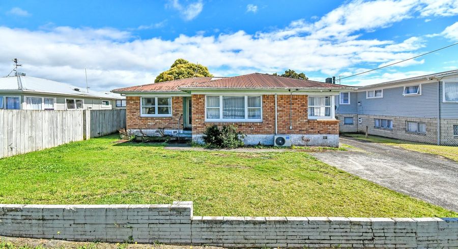  at 27 Royston Street, Rosehill, Papakura, Auckland