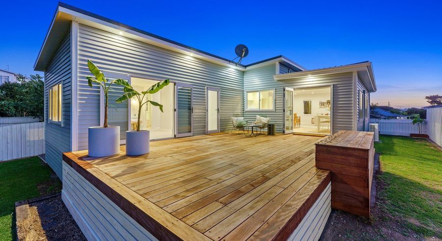  at 4a Huia Road, Raumati Beach, Kapiti Coast, Wellington