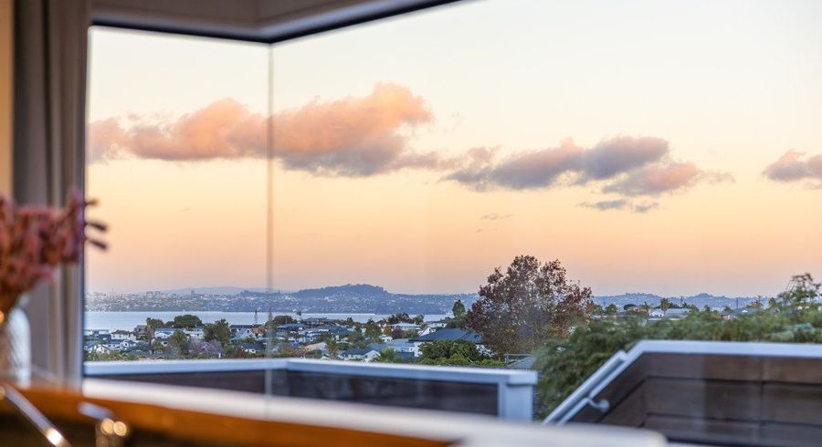  at 1/11 Bernleigh Terrace, West Harbour, Waitakere City, Auckland