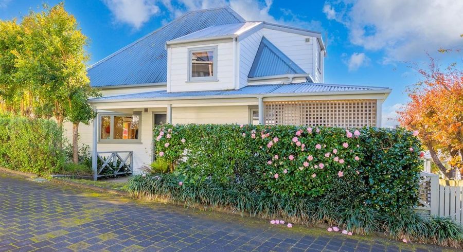  at 4/15 Wootton Road, Remuera, Auckland