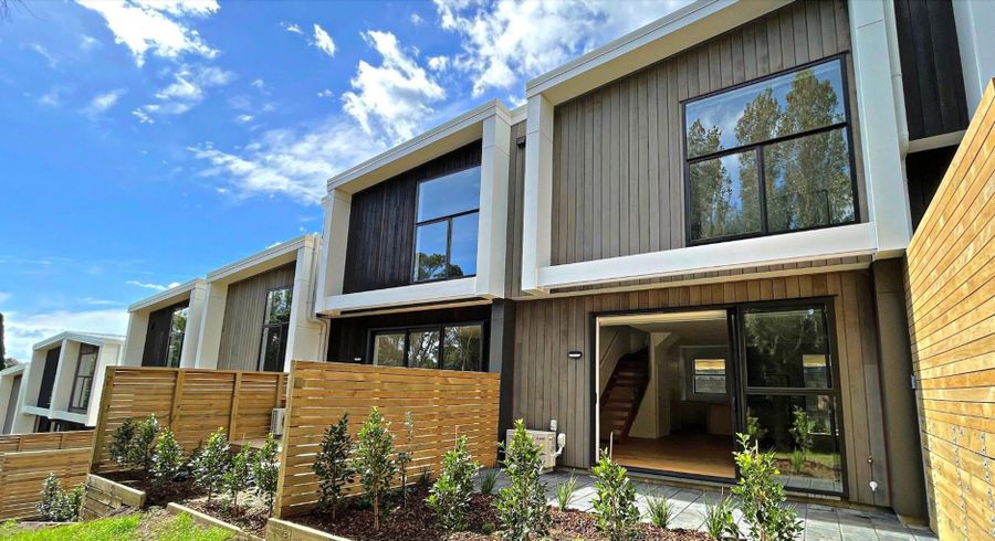  at 4/78 Orakei Road, Remuera, Auckland