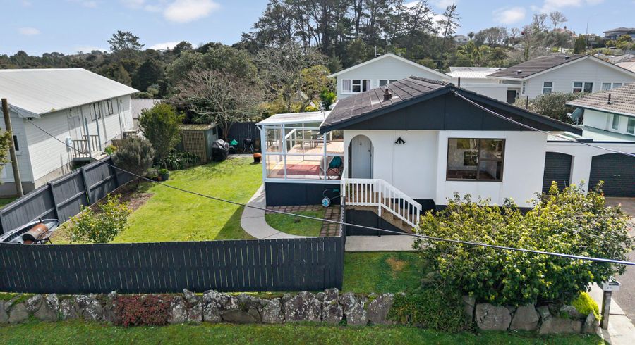  at 2/1 Recreation Drive, Birkenhead, North Shore City, Auckland