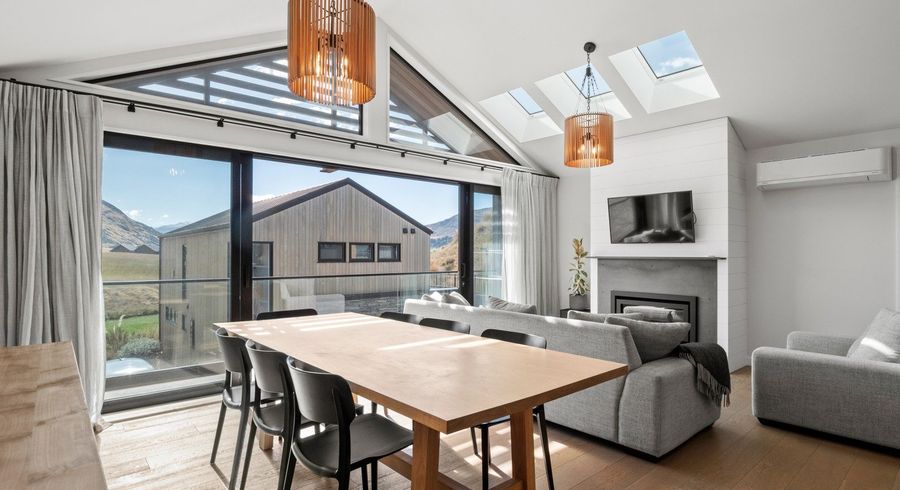  at 2 Eichardt Place, Jacks Point, Queenstown-Lakes, Otago
