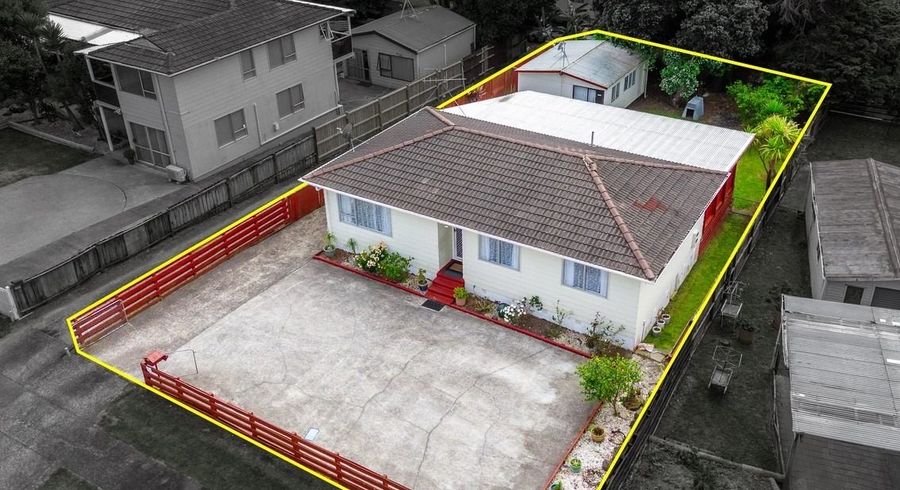  at 22 Becker Drive, Weymouth, Manukau City, Auckland