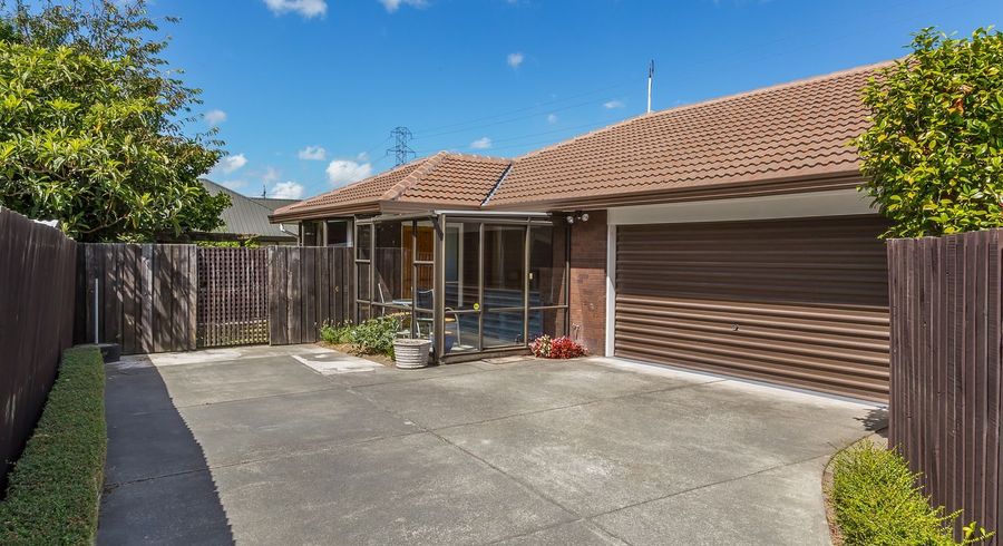  at 2/81 Lancewood Drive, Halswell, Christchurch
