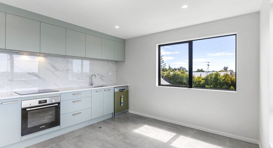  at LOT 2/4 Bruce Road, Glenfield, North Shore City, Auckland