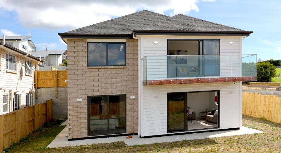  at 85D Lake Panorama Drive, Henderson Valley, Auckland