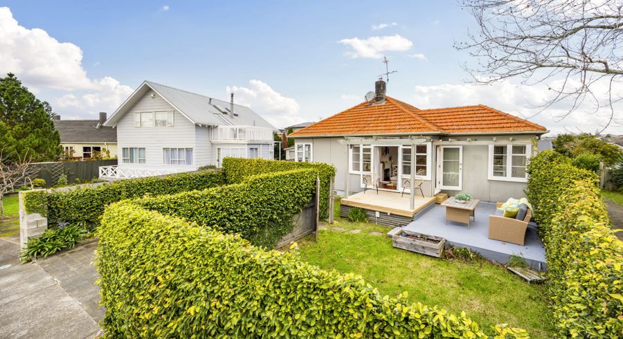  at 13 Tahapa Crescent, Meadowbank, Auckland