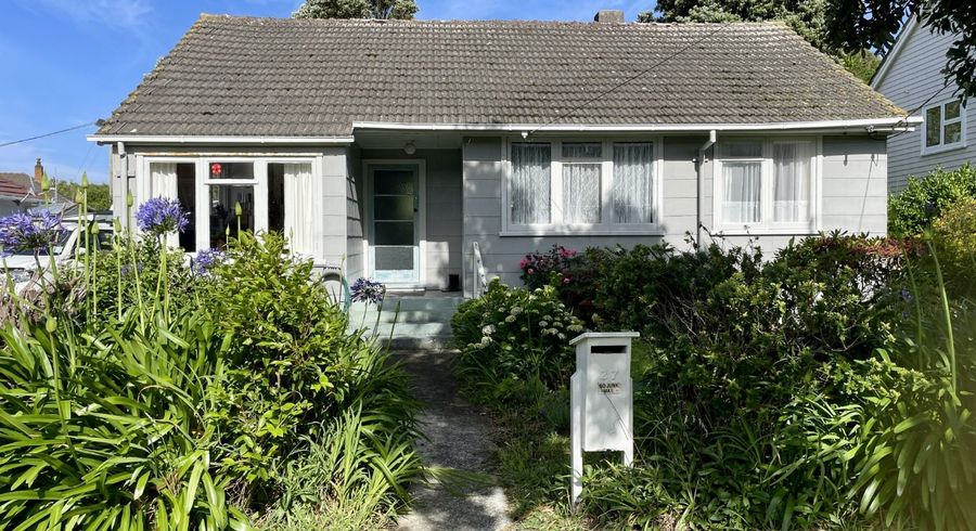  at 27 Dimock Street, Titahi Bay, Porirua, Wellington