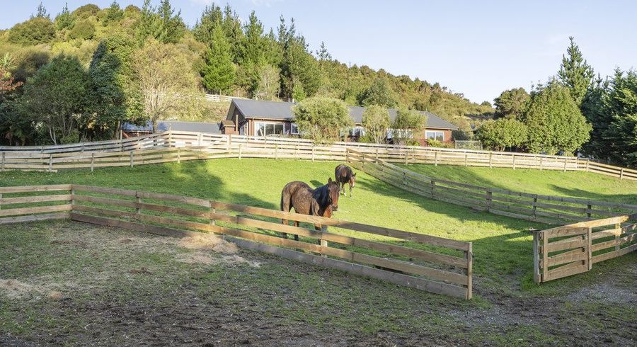  at 34 Pencarrow Crescent, Wainuiomata, Lower Hutt